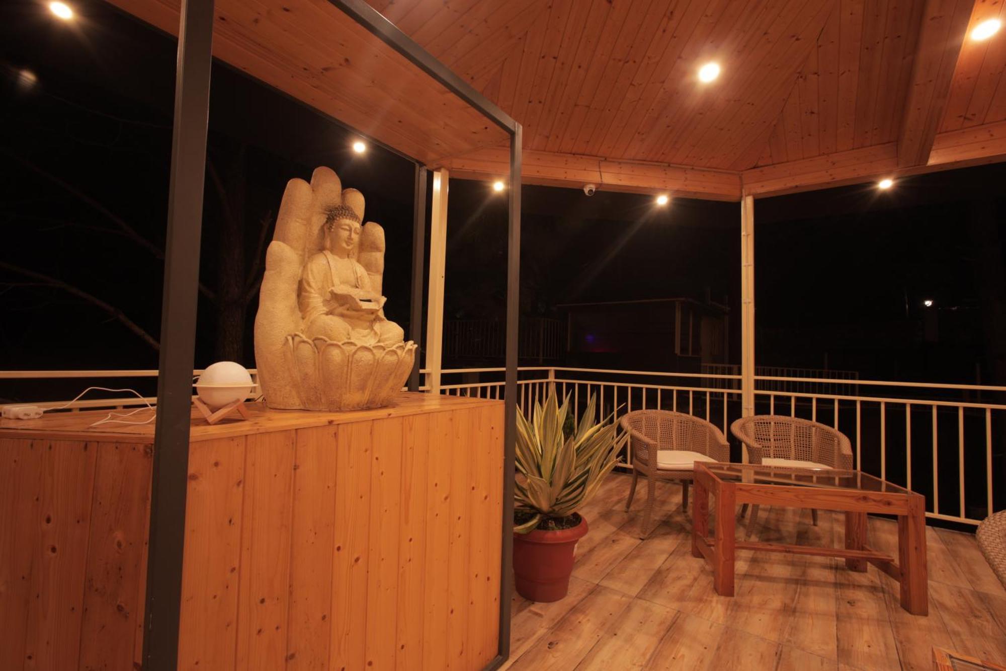 Hotel The Woods Retreat Lansdowne Esterno foto