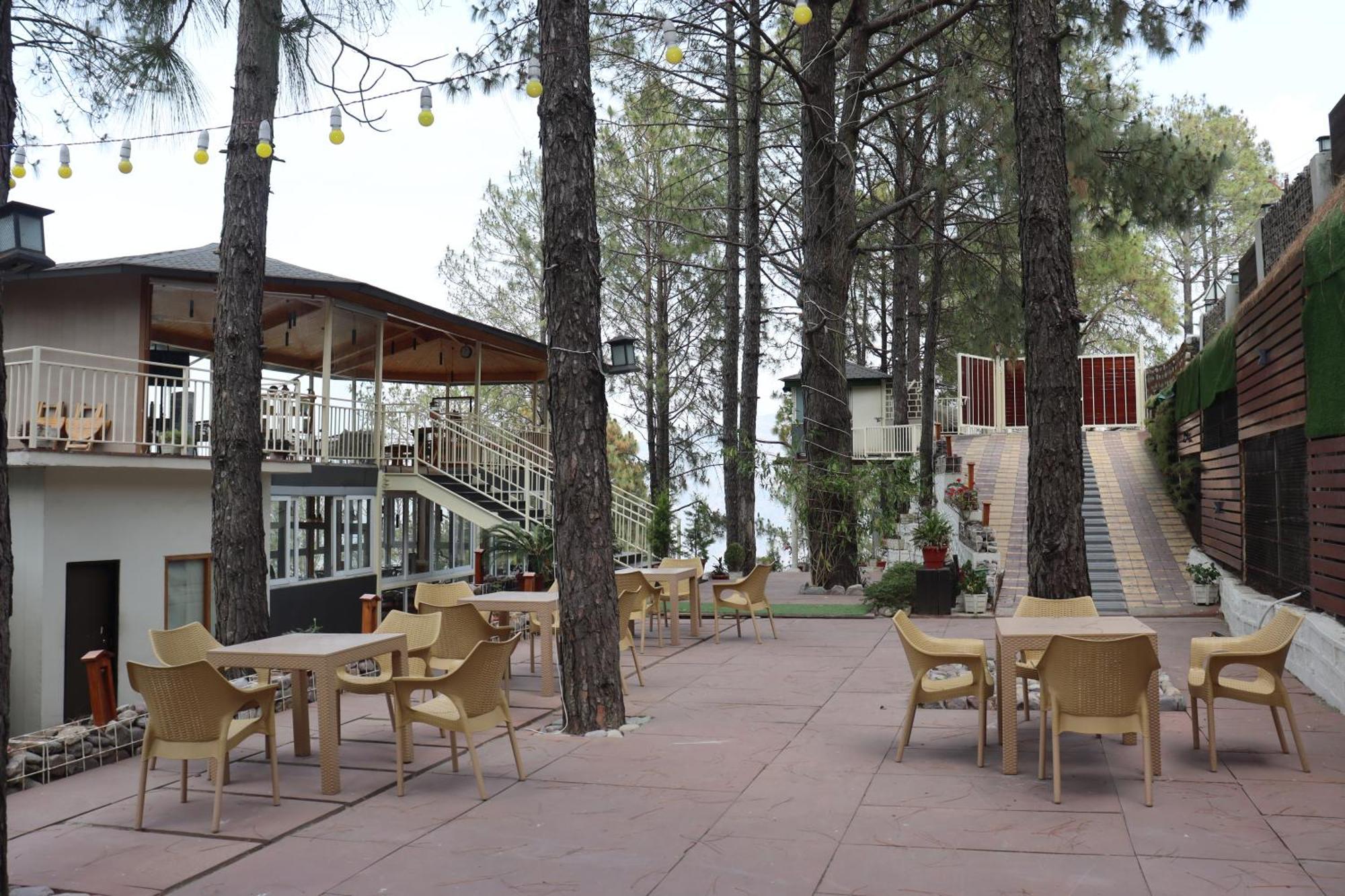 Hotel The Woods Retreat Lansdowne Esterno foto