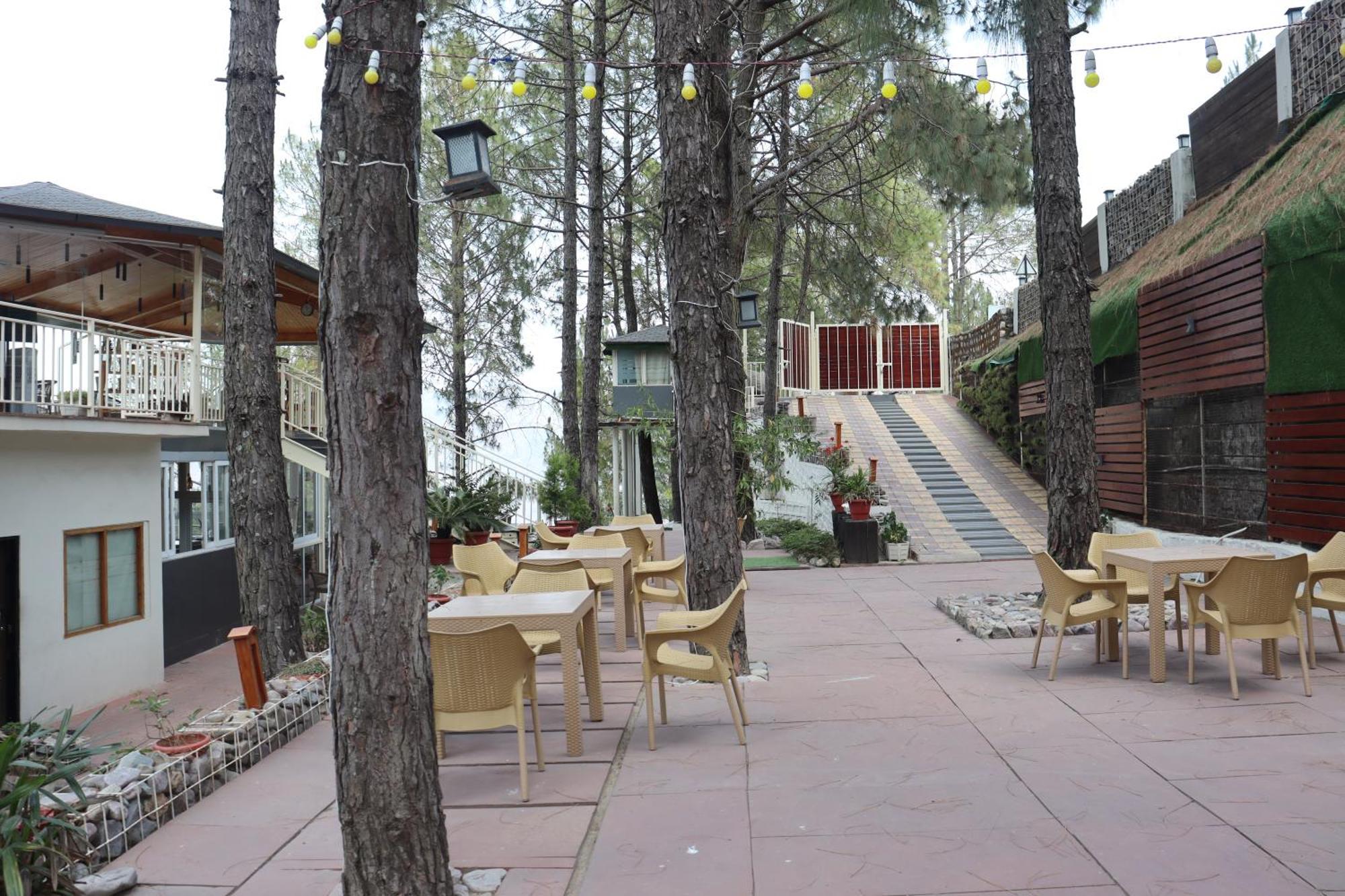 Hotel The Woods Retreat Lansdowne Esterno foto